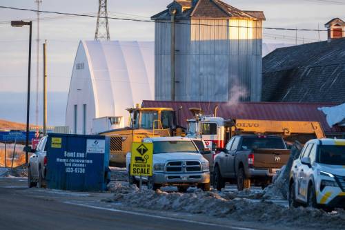 MIKE DEAL / FREE PRESS FILES
                                The search facility building at the landfill in the Rural Municipality of Rosser, where a search for the remains of two of Jeremy Skibicki&rsquo;s victims began in December.